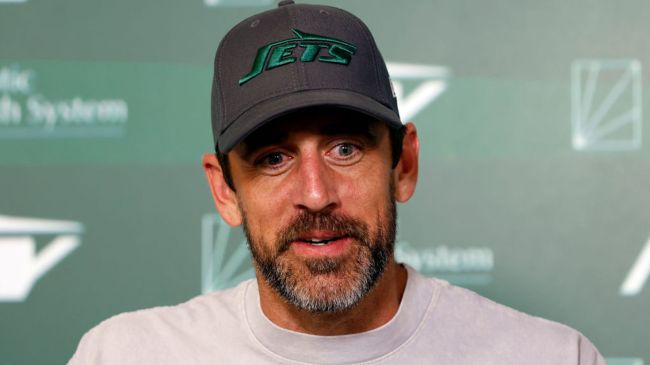 aaron rodgers at a jets press conference