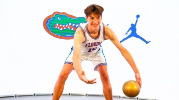 Florida Freshman Is The Tallest Basketball Player Of All Time And Makes Teammates Look Minuscule