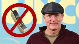Woody Harrelson Explains Why He Hasn’t Owned A Cellphone In 3+ Years