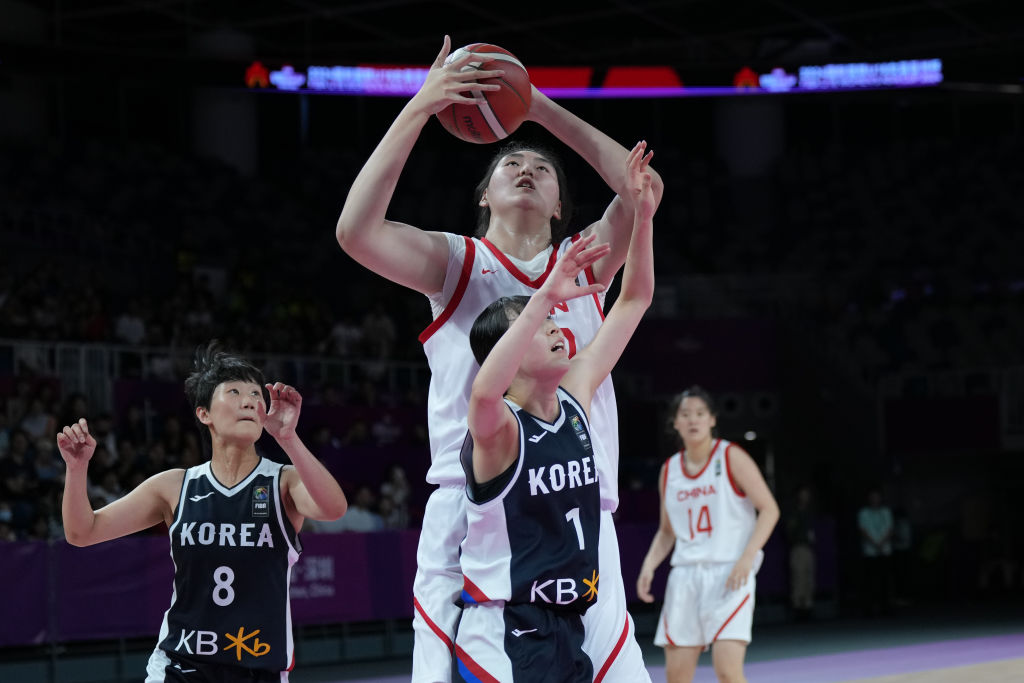 Zhang Ziyu China Basketball Tall 7-Foot-3