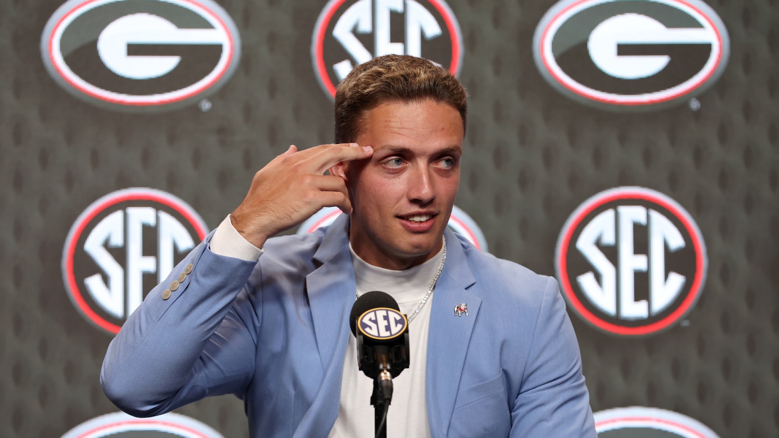 Carson Beck Spoke On 190-MPH Lambo Amid UGA Driving Issues