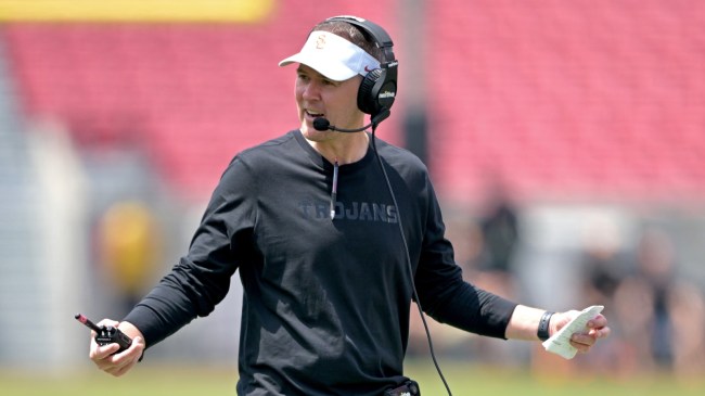 Lincoln Riley on the practice field with the USC Trojans.