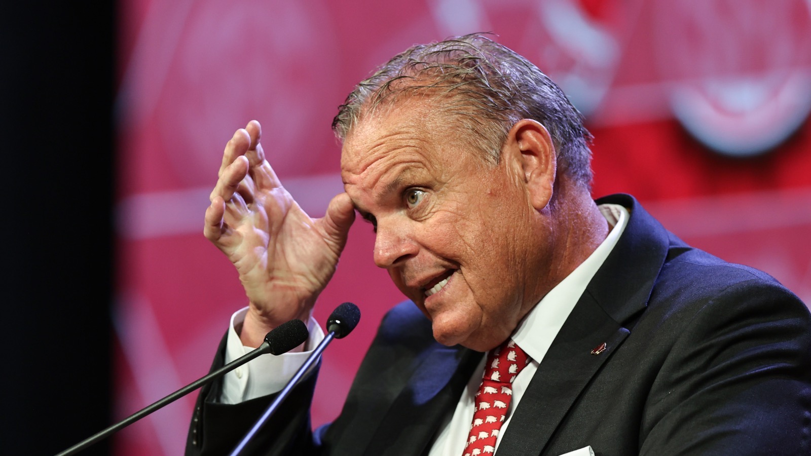 Arkansas Coach Sam Pittman Jokes About Being On The Hot Seat