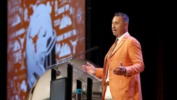 Steve Sarkisian Hilariously Admits To Being Annoyed By Lane Kiffin