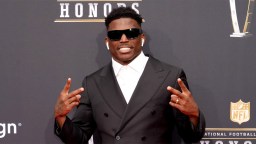 Influencer Suing Tyreek Hill For Allegedly Breaking Her Leg Wants Immediate Jury Trial