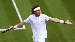 Russian Tennis Star Andrey Rublev Smashes Racket On Knee Like A Psycho During Wimbledon Tirade