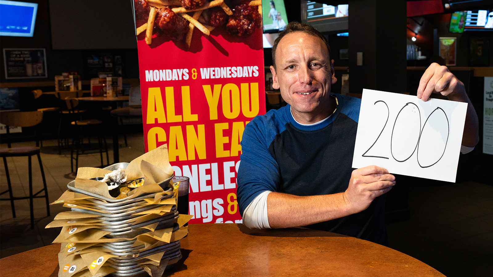 Joey Chestnut Eats 200 Boneless Wings In 38 Minutes