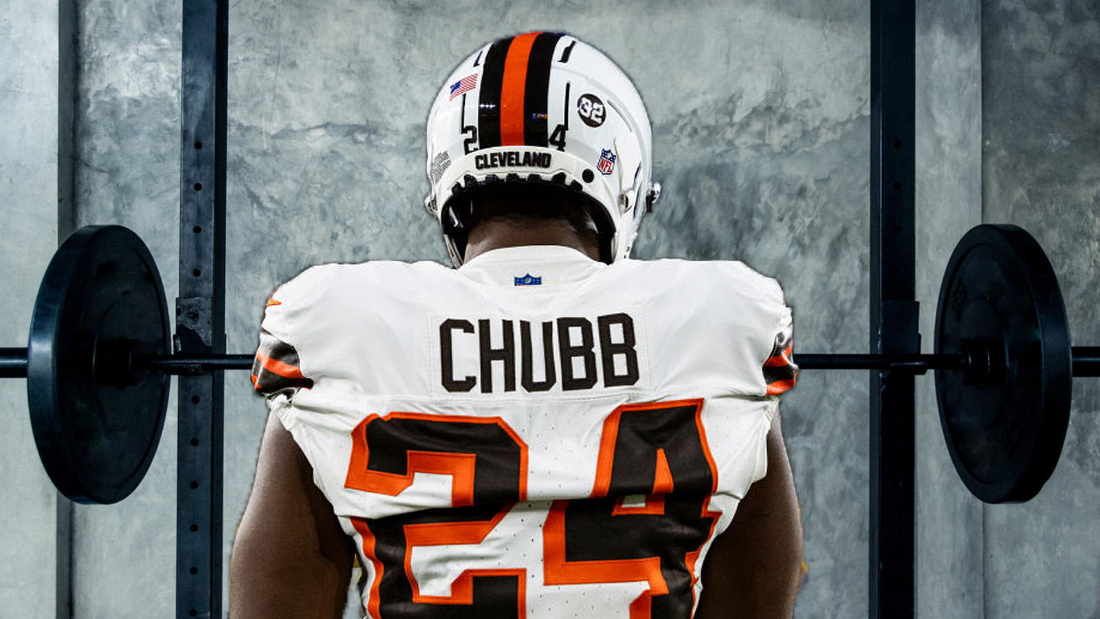 Nick Chubb Proves He Isn't Human With Freakishly Large Squat