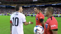 Ref Awkwardly Refuses To Shake Christian Pulisic’s Hand After USA-Uruguay Copa America Game