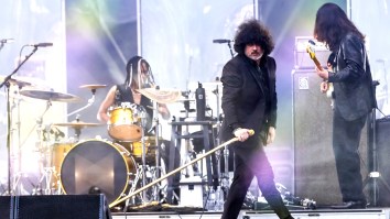 Mars Volta Drummer Plays ‘Limelight’ By Rush Having Never Heard The Song Before, Nails It