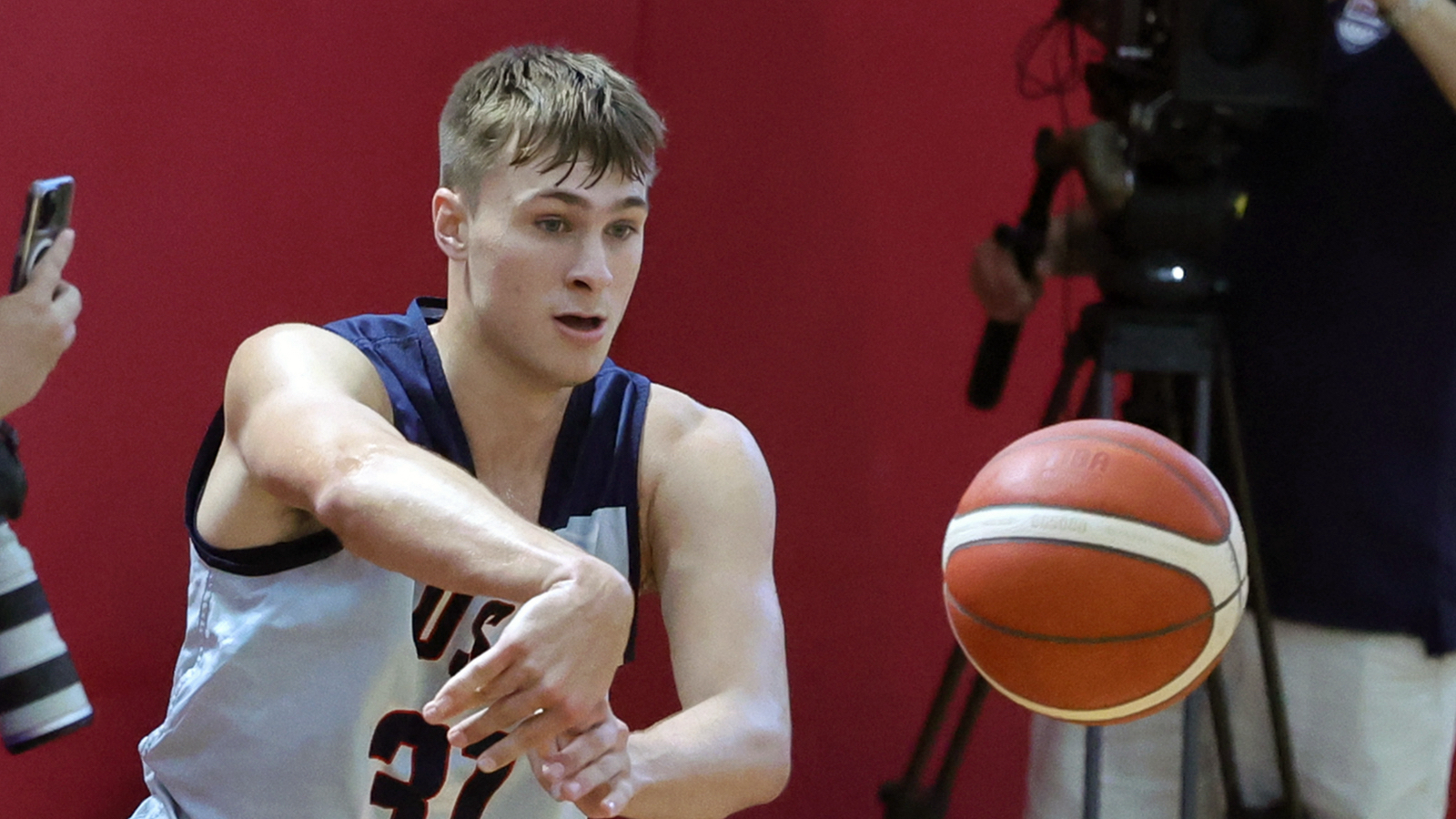 Cooper Flagg Spurns Nike And Adidas For New Balance In Stunner