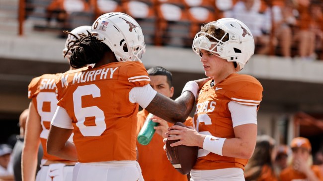 Texas QBs Maalik Murphy and Arch Manning before a game.