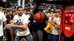 UFC Champ Alex Pereira Embarrassed By Streamer IShowSpeed In Punching Machine Contest At Fanatics Fest