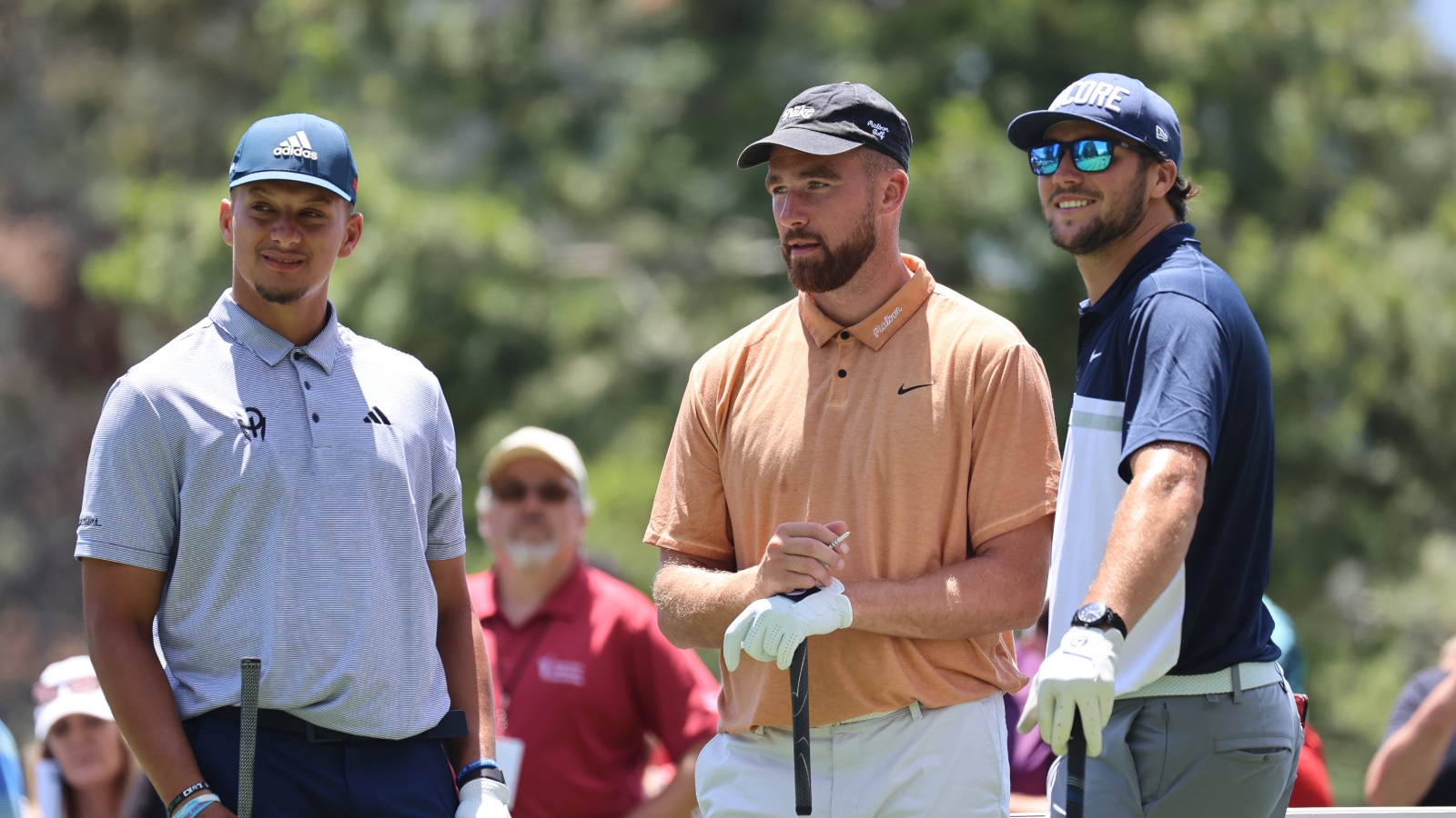 Patrick Mahomes and Travis Kelce go golfing