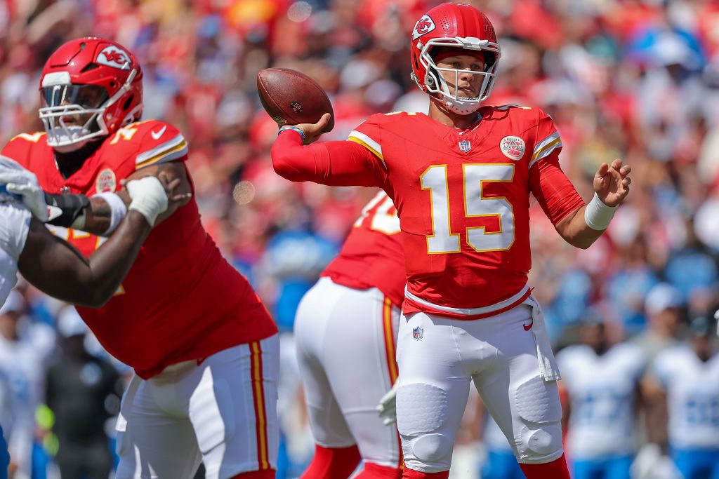 Raiola Nebraska QB Dylan Raiola Is Identical Clone Of Patrick Mahomes