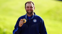 Hilarious Blinding Hat Tans Overshadow Scottie Scheffler’s Gold Medal Celebration At Olympics