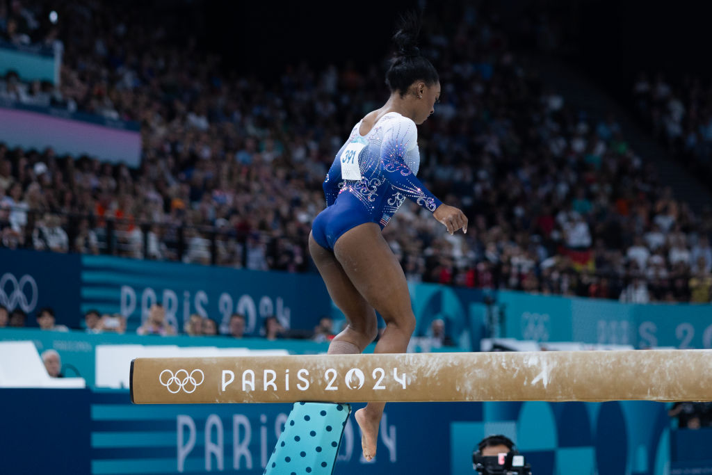 Simone Biles Olympics Fall