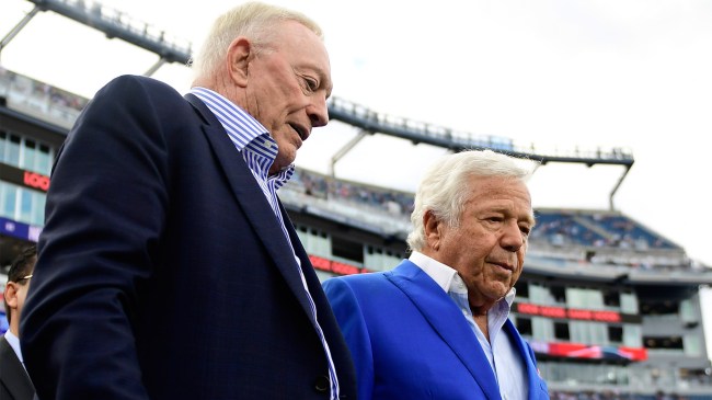 Dallas Cowboys owner Jerry Jones and New England Patriots owner Robert Kraft talk before game