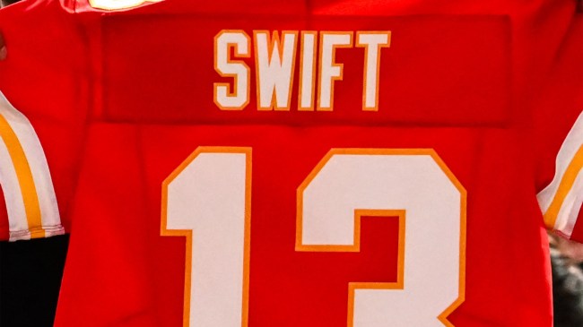 Kansas City Chiefs jersey with Taylor Swift name on it