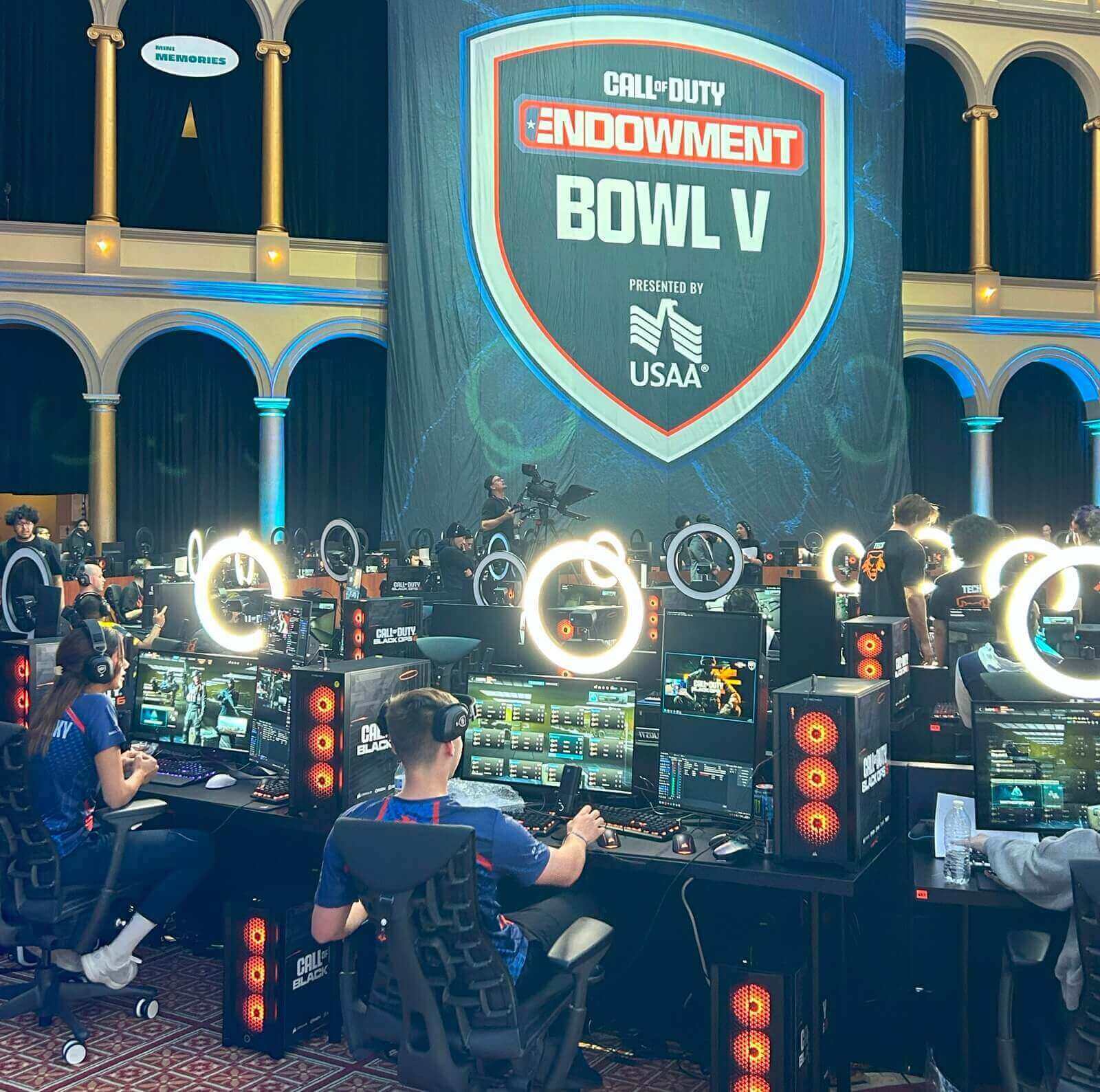 Call of Duty players in CODE Bowl V. 