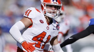 Clemson safety Caleb Nix on the field vs. Kentucky.