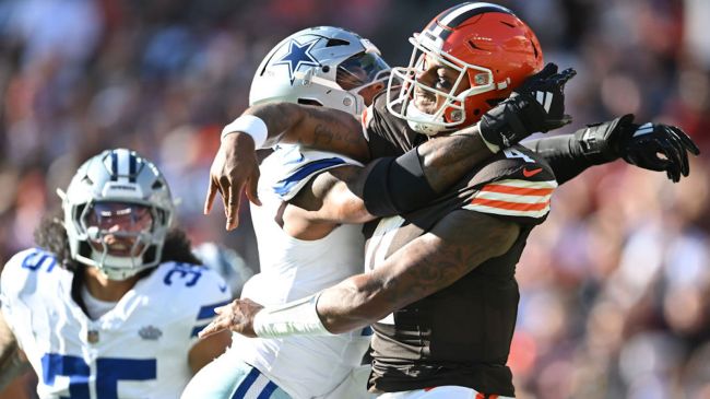 deshaun watson being tackeled