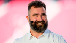 Falcons Fans Hated Jason Kelce On ESPN’s Monday Night Football Broadcast