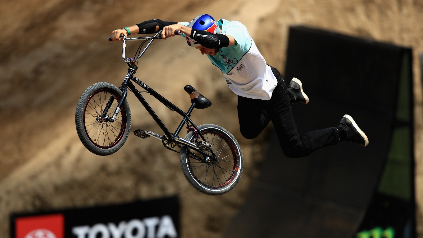 downhill mountain biker Dawid Godziek