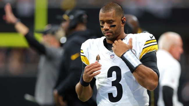 Pittsburgh Steelers QB Russell Wilson on the sidelines during a game against the Falcons.