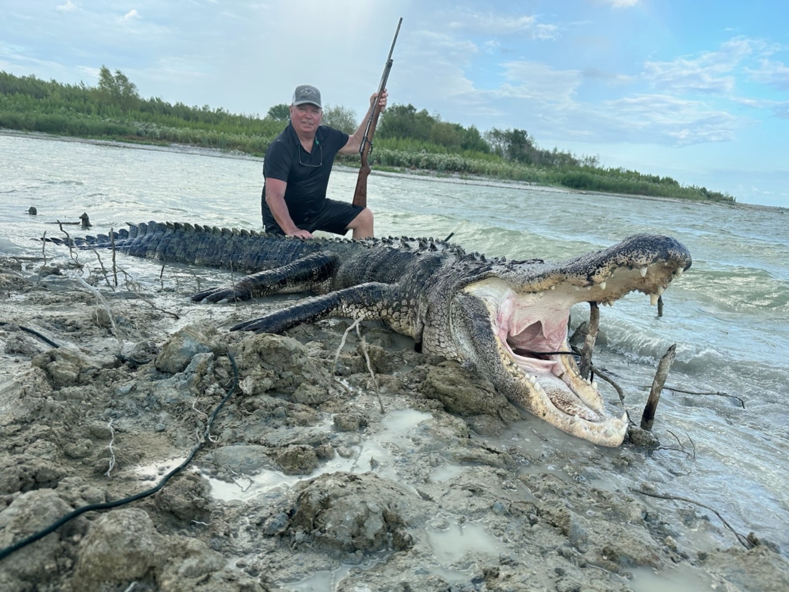 750-pound alligator caught by hunter in Texas at the James E. Daughtrey wildlife management area