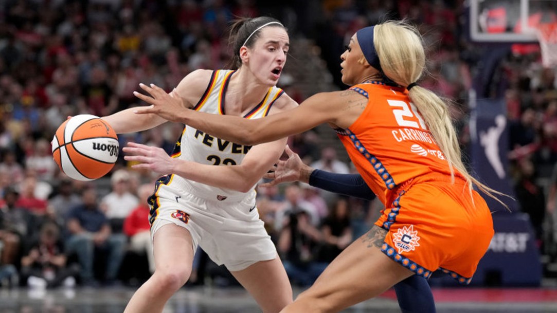 Dijonai Carrington Caitlin Clark Eye Poke