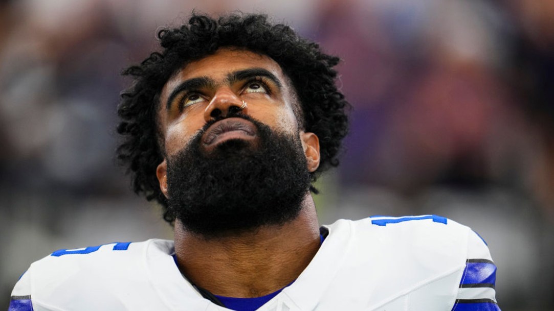 Ezekiel Elliott Jerry Jones