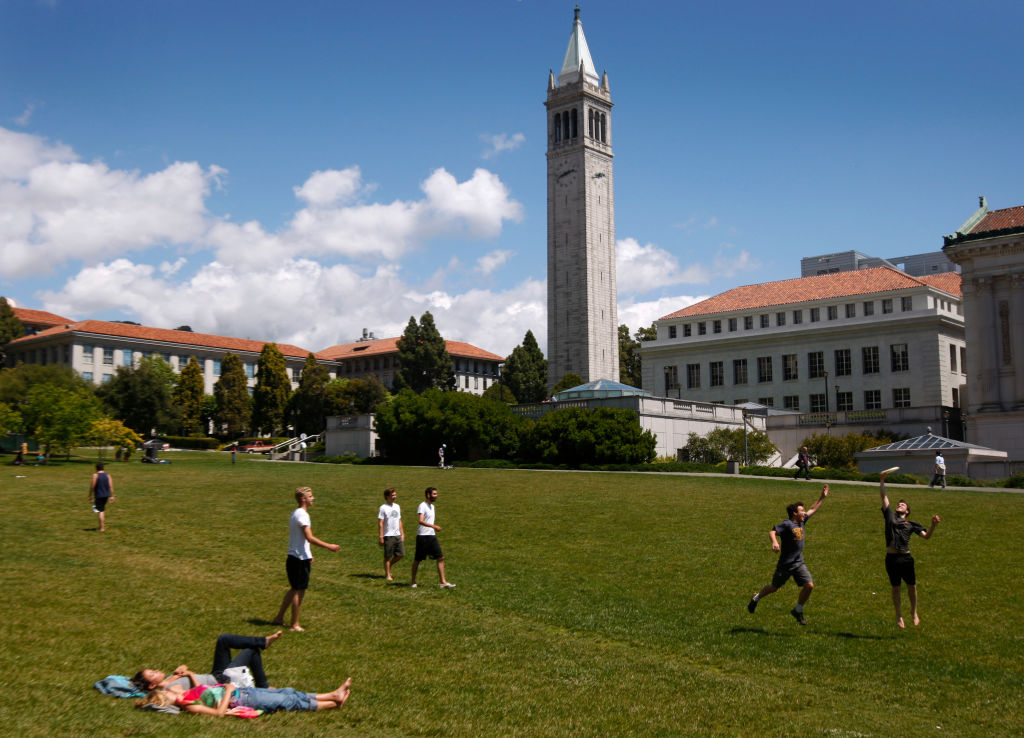 Memorial Glade Cal Berkeley College Gameday