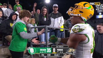 Oregon Football Players Completely Disrespected Purdue By Playing Games With Fans During Blowout