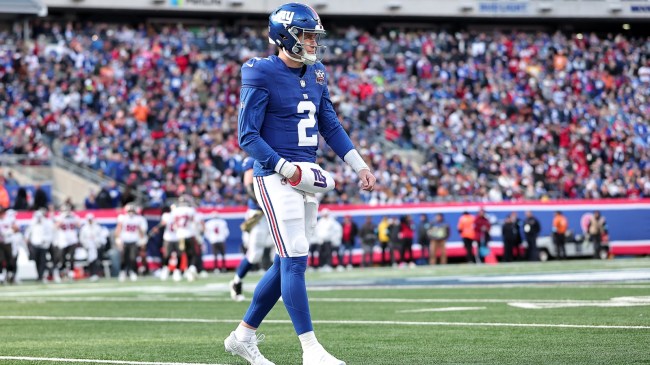 New York Giants QB Drew Lock walks onto the field during a game vs. the Bucs.