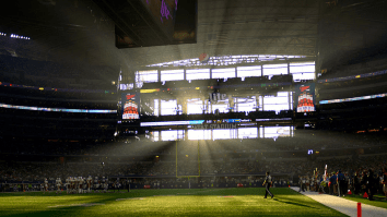 Dallas Cowboys Install Ironic Sun Shield For Press Conference While Jerry Jones Refuses Window Curtains