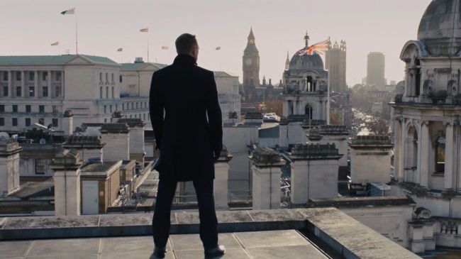 daniel craig as james bond in skyfall