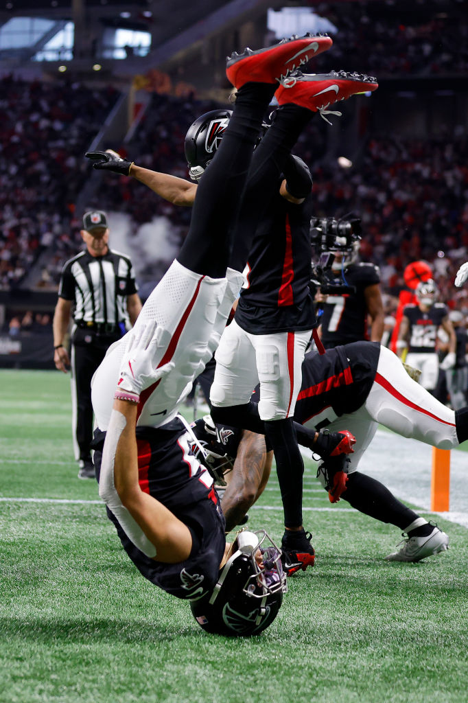 Drake London Headstand Touchdown Celebration