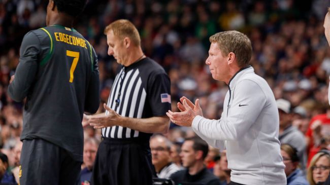 gonzaga head coach mark few clapping