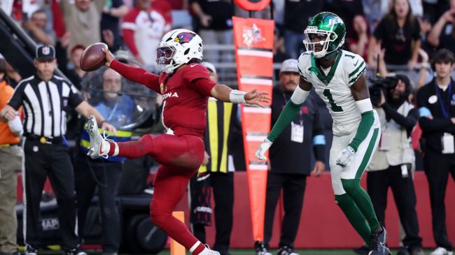 kyler murray scoring a touchdown against the jets