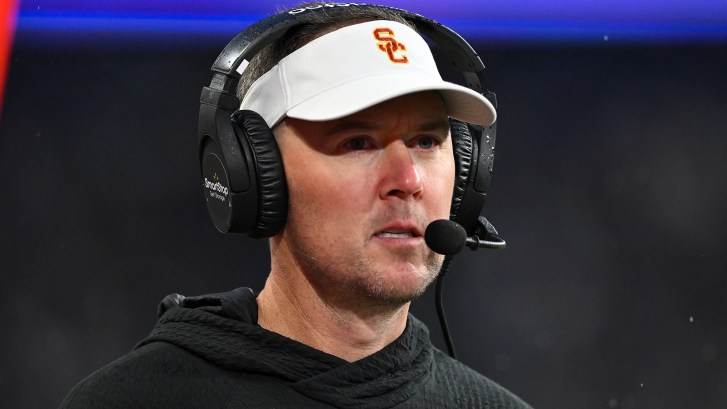 USC coach Lincoln Riley