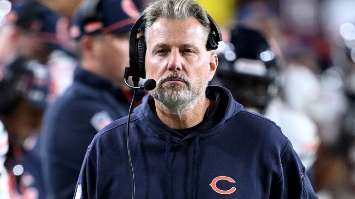 Bears coach Matt Eberflus