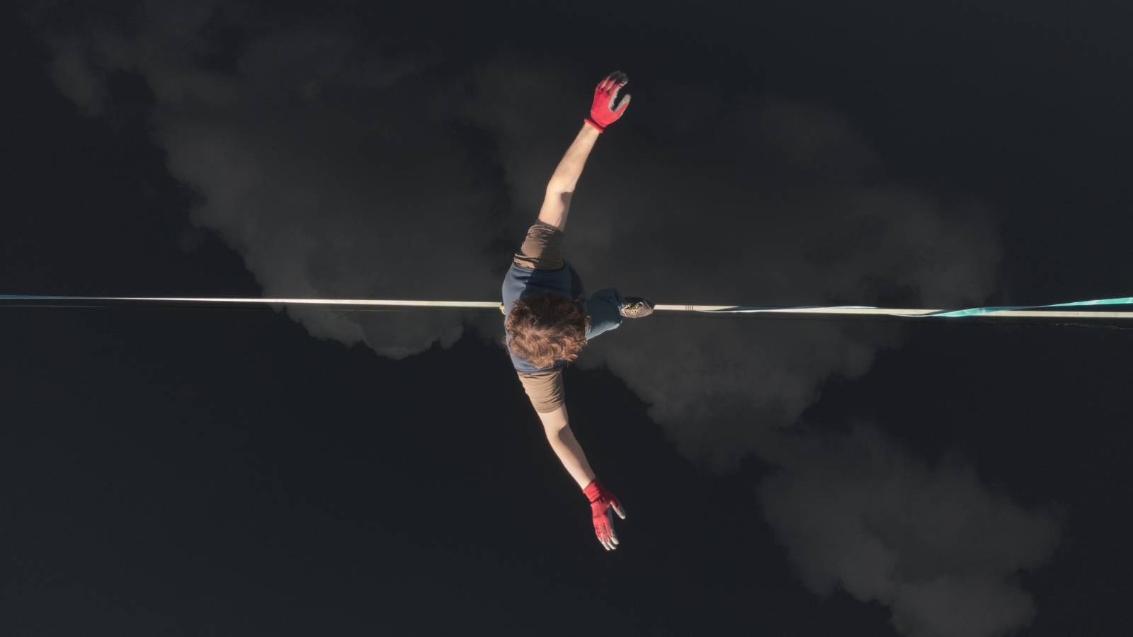 slacklining world record highline above clouds