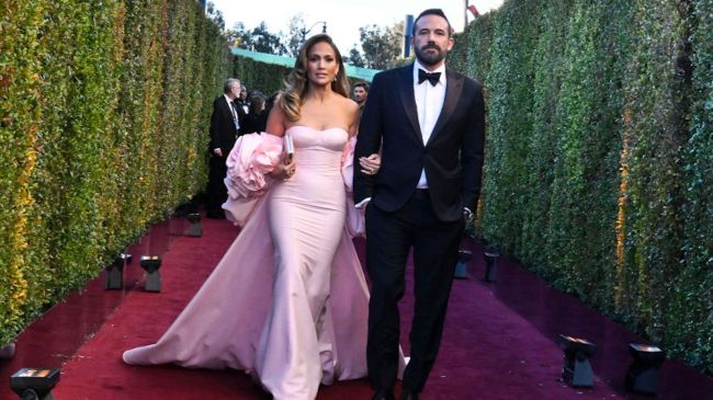 ben affleck and jennifer lopez in formal wear