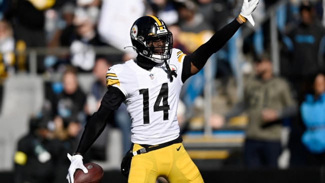 George Pickens celebrates during a Pittsburgh Steelers game.