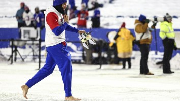 Bills WR Mack Hollins Refused To Wear Shoes Despite Freezing Temps In Snowy Buffalo