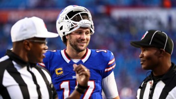 Here’s What Referee Bill Vinovich Really Told Bills QB Josh Allen During Sketchy Looking Sideline Chat