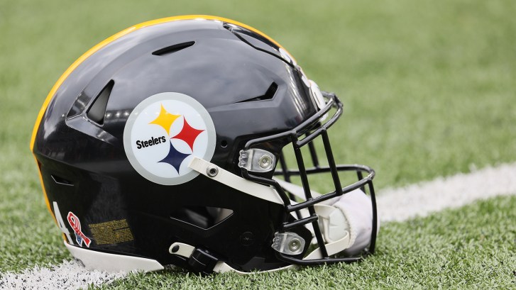 Steelers helmet