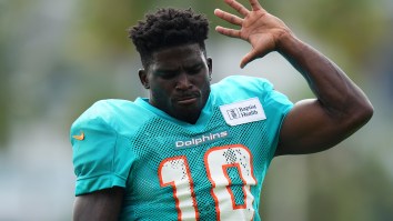 The Jets Inadvertently Cued Up The Perfect Song At The Exact Moment Tyreek Hill Quit On The Dolphins