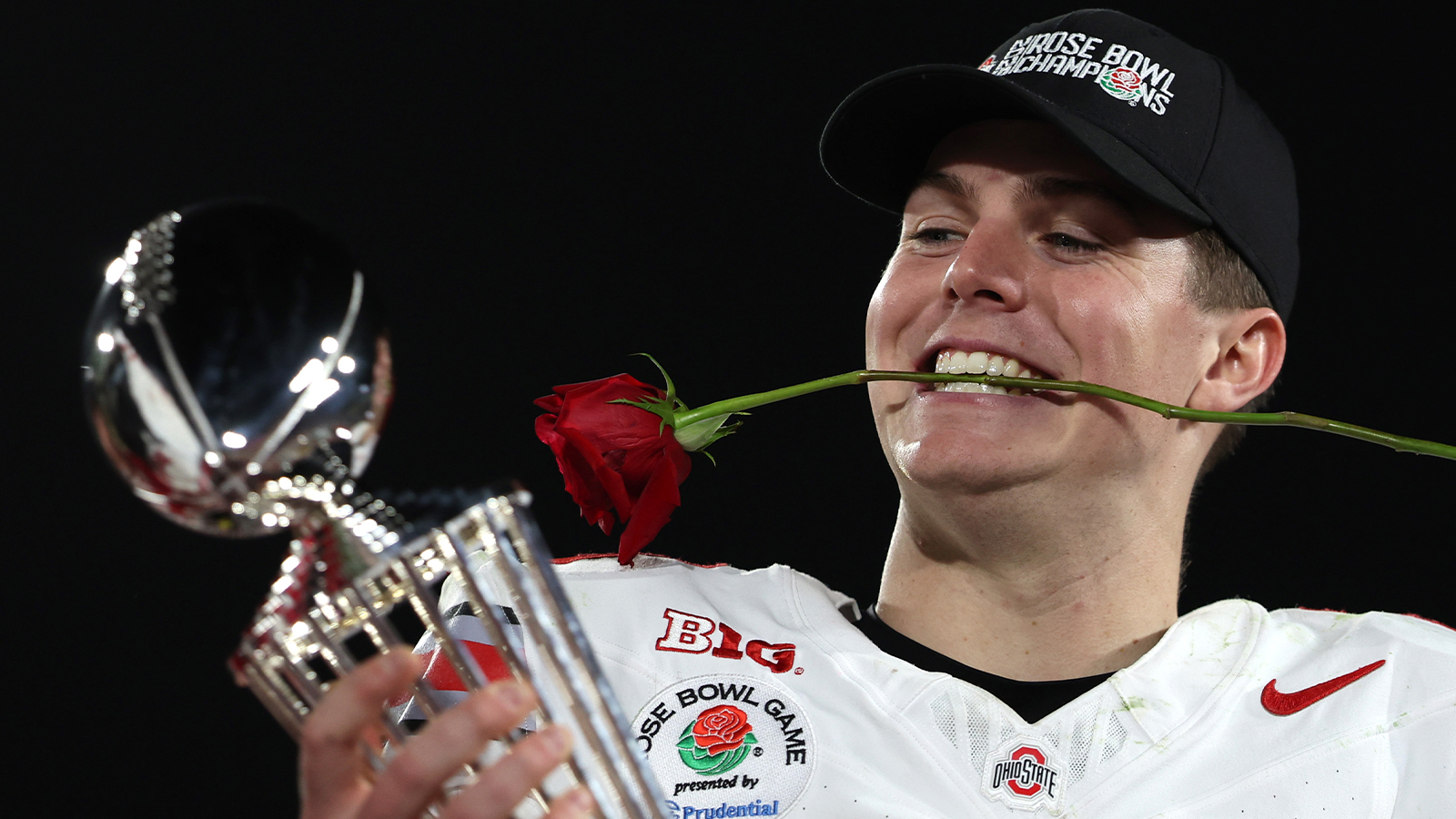 Security Blocked Will Howard From Stage After Rose Bowl Win